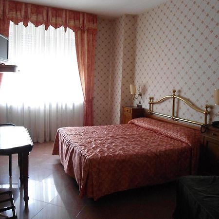 Hotel Continental Turin Bagian luar foto