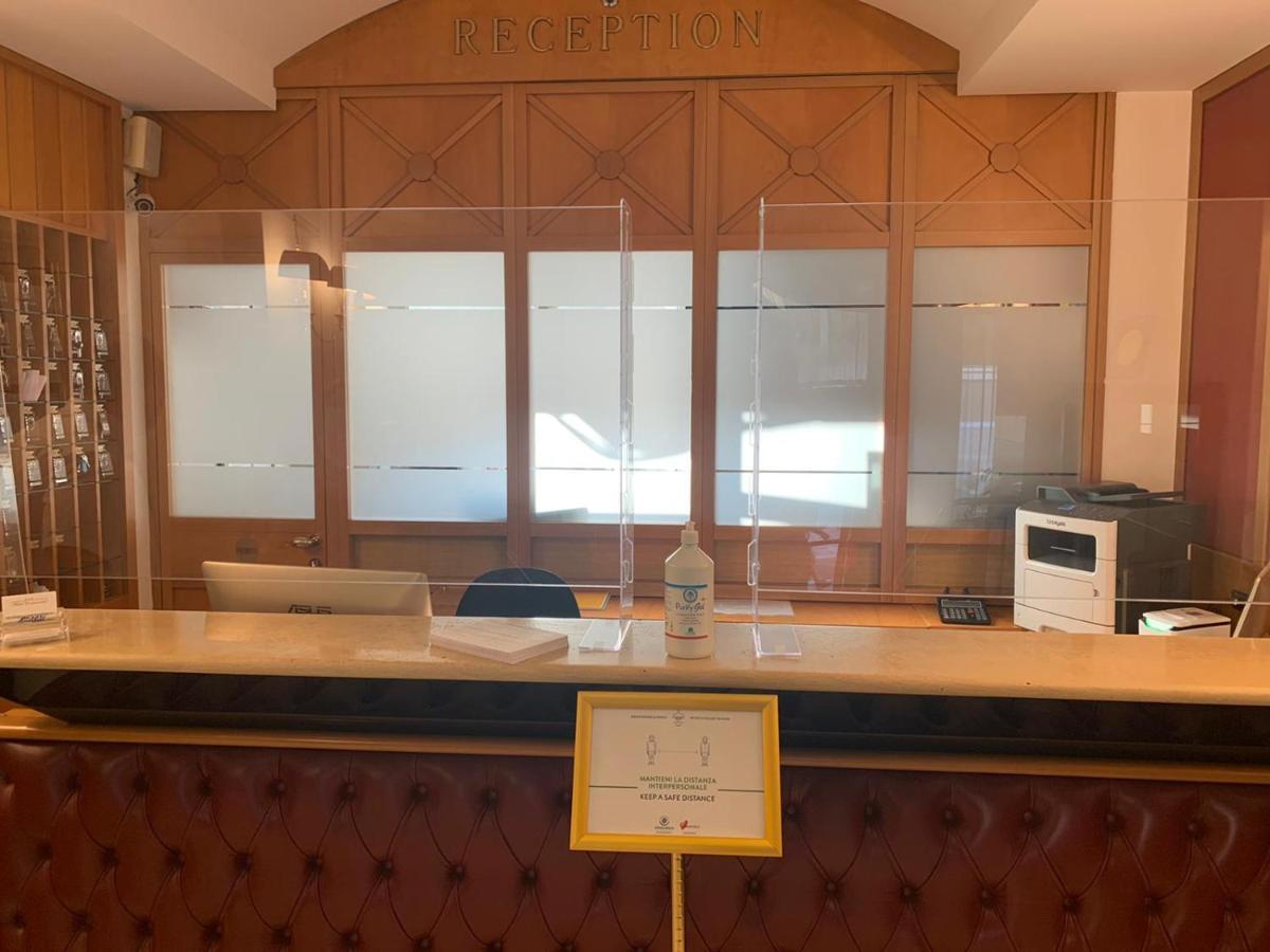 Hotel Continental Turin Bagian luar foto