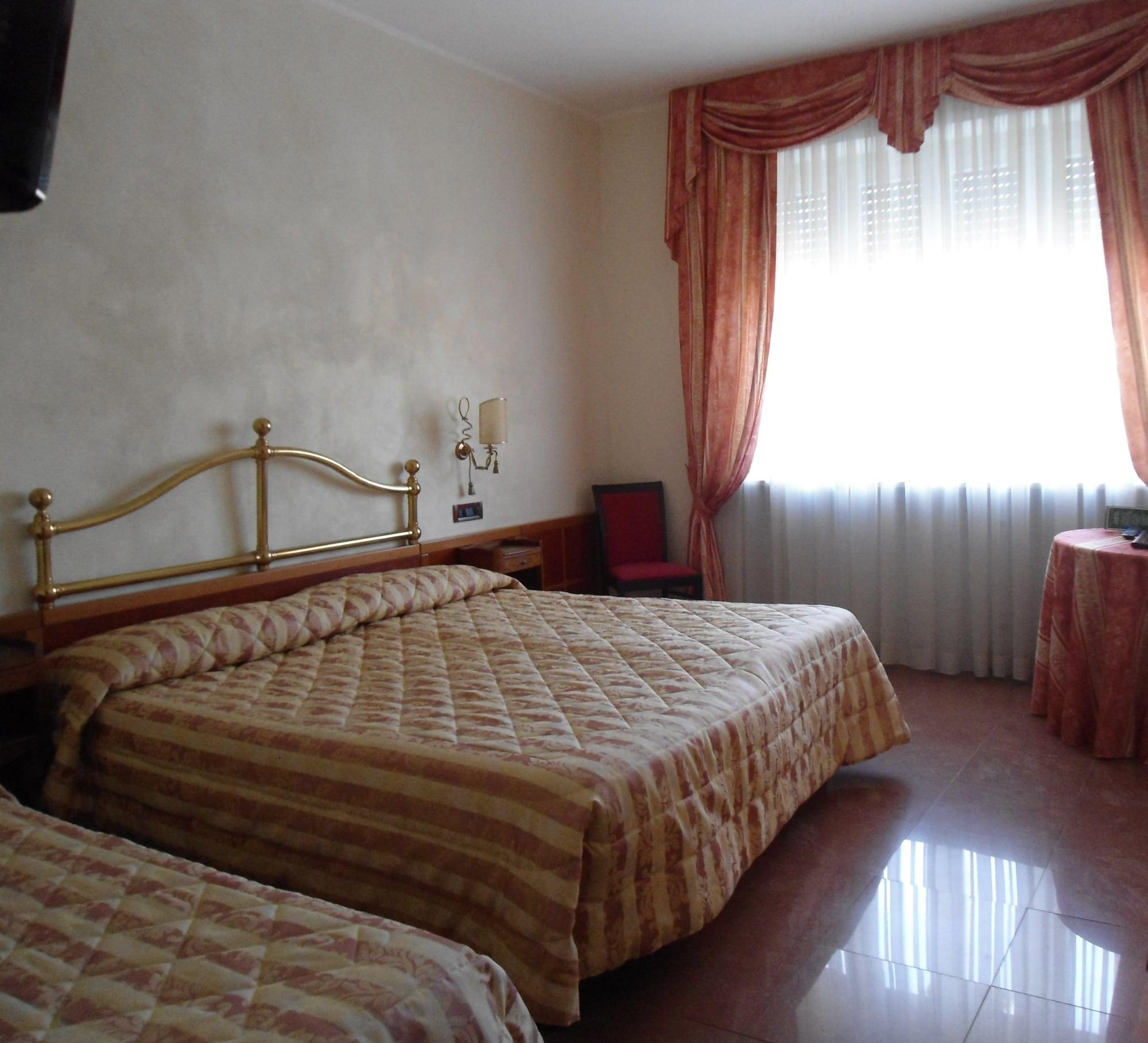 Hotel Continental Turin Bagian luar foto