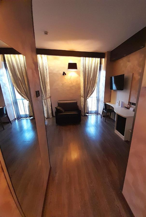 Hotel Continental Turin Bagian luar foto