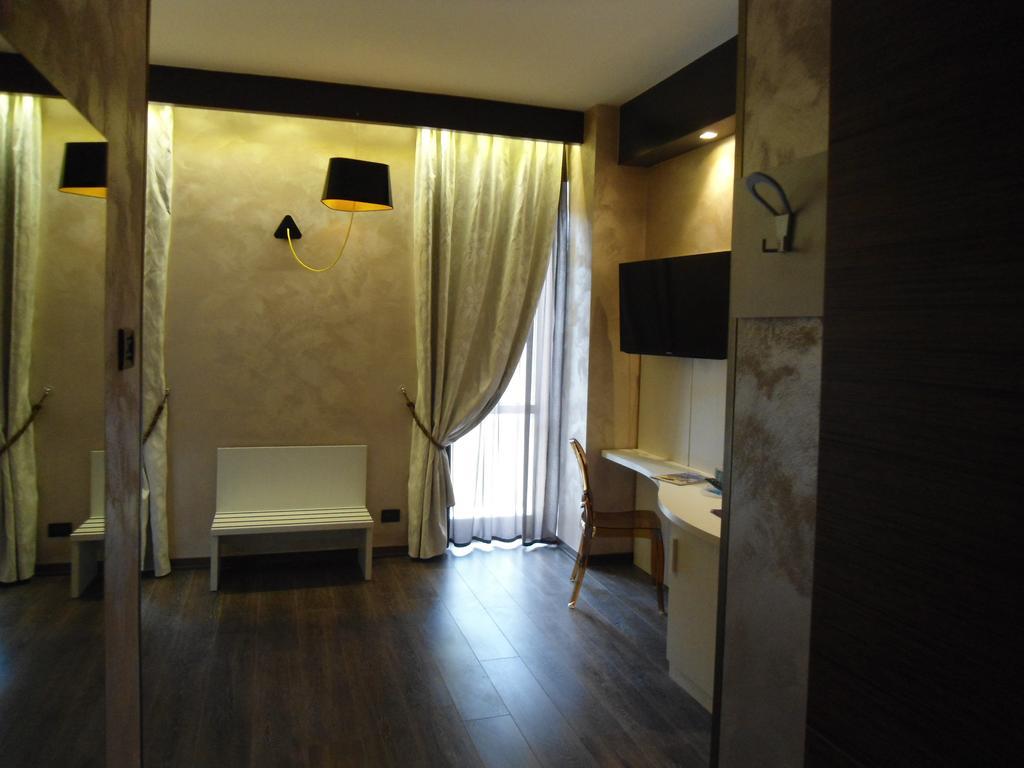 Hotel Continental Turin Bagian luar foto
