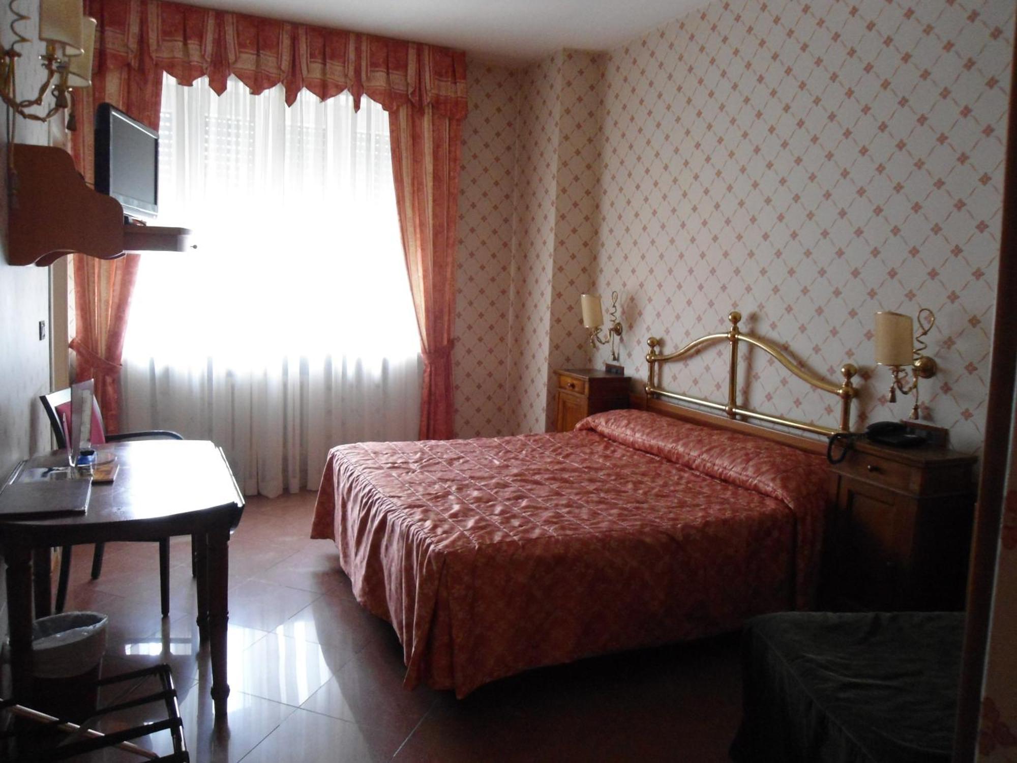 Hotel Continental Turin Bagian luar foto