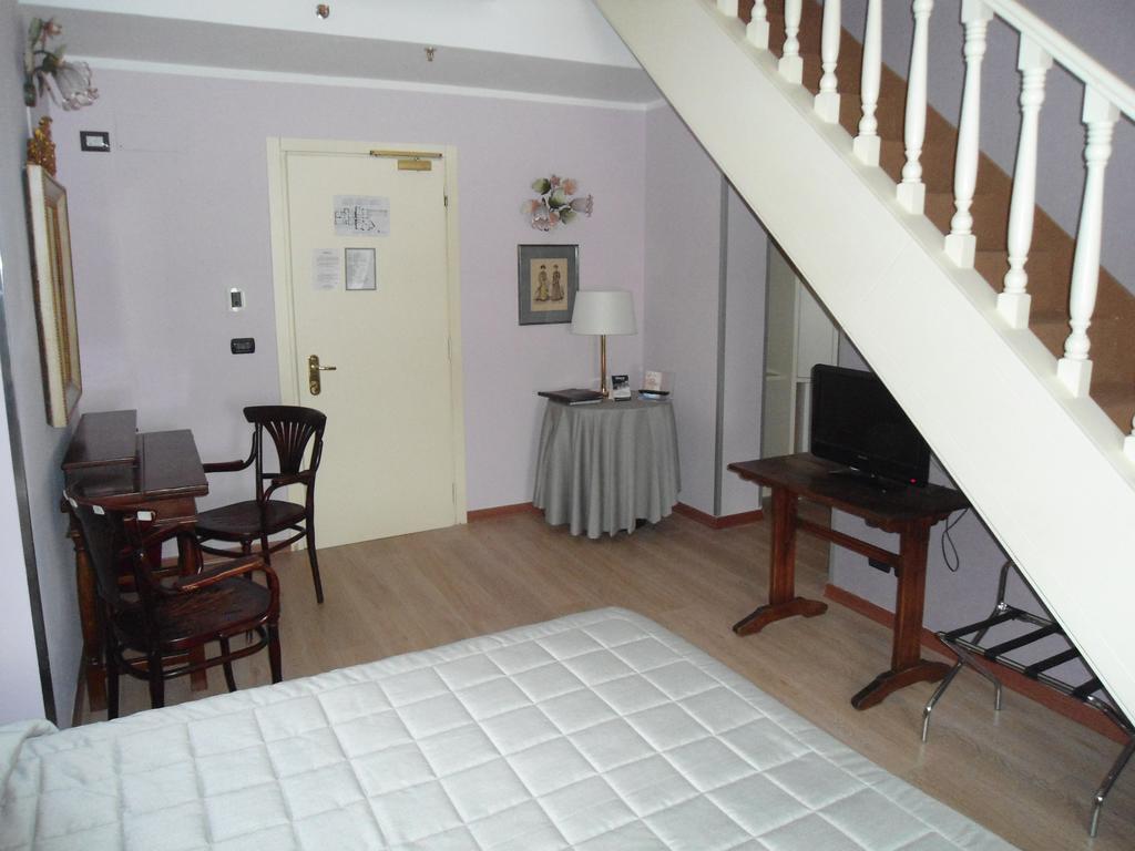 Hotel Continental Turin Bagian luar foto