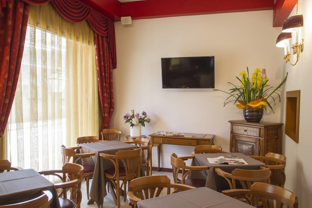 Hotel Continental Turin Bagian luar foto